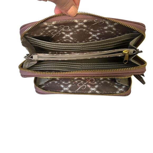 Jessica Simpson Patrice Zippered Wallet Wristlet Faux Leather Gold Eyelet - Picture 12 of 14